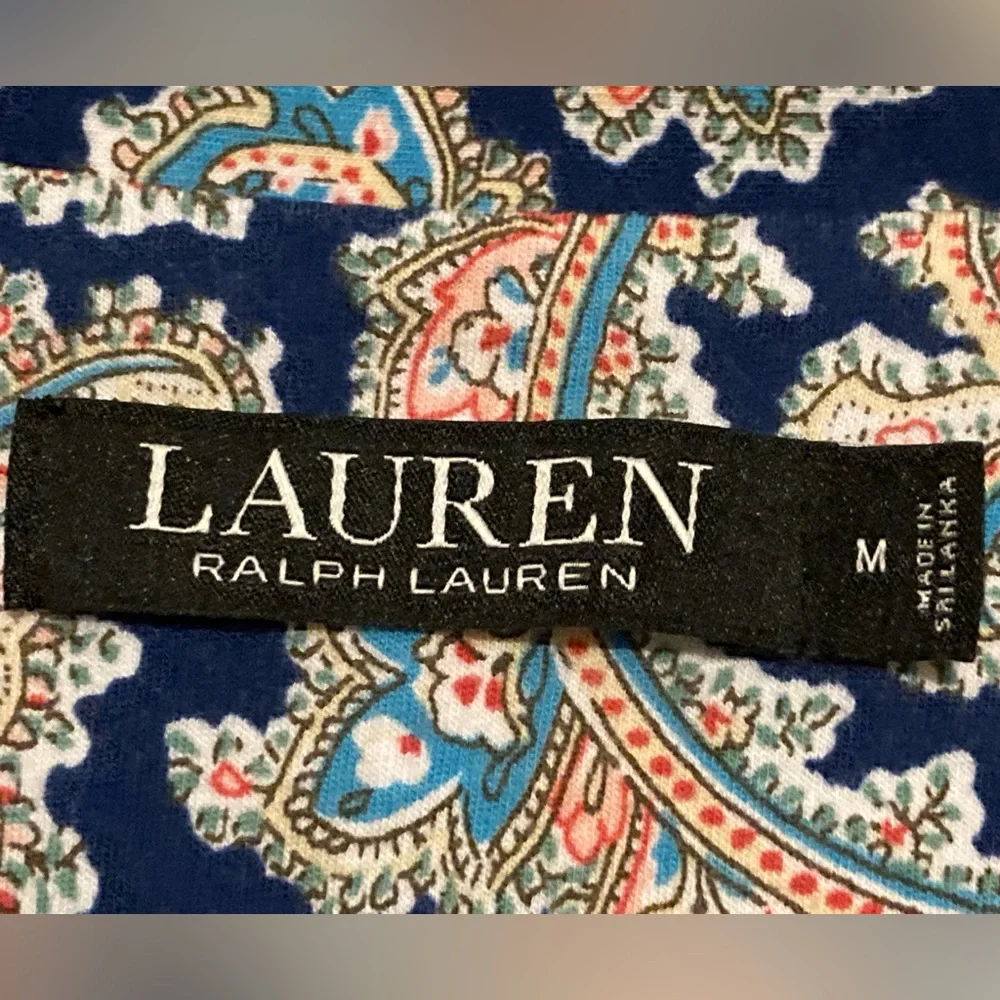Lauren Ralph Lauren Blue and Pink Paisley Pajama Set, size medium - Picture 5 of 9